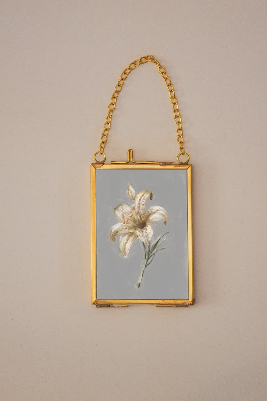 "Lily Flower 1" Gold Frame Ornament