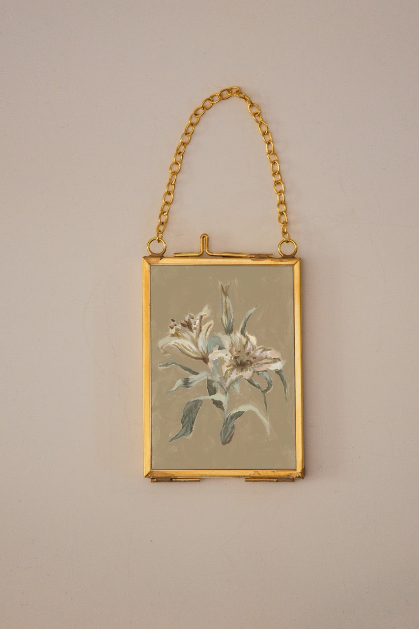 "Lily Flower 2" Gold Frame Ornament