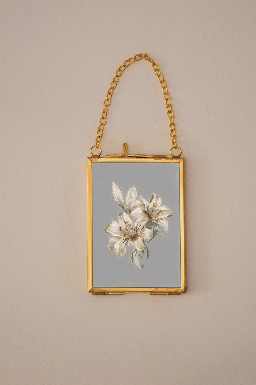 "Lily Flower 7" Gold Frame Ornament