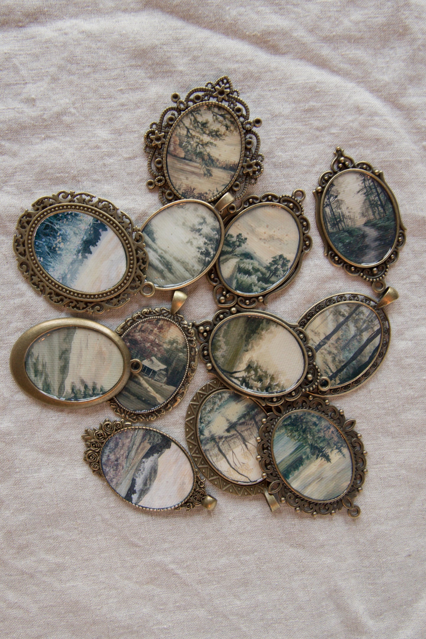Landscape Antique Style Keychain Sets