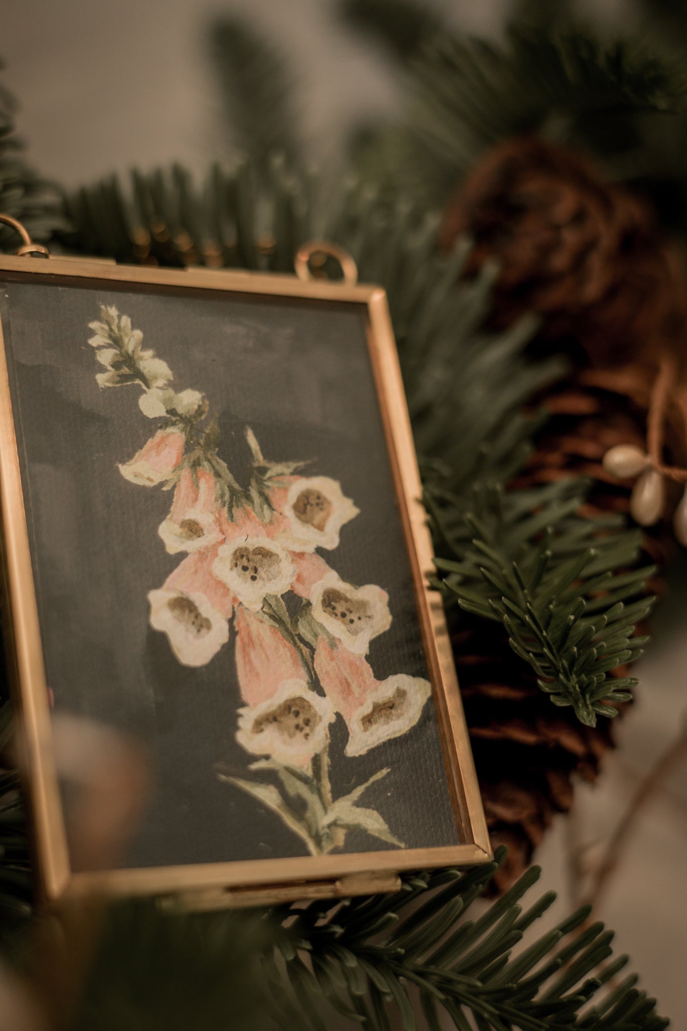 "Wild Flower 2" Gold Frame Ornament