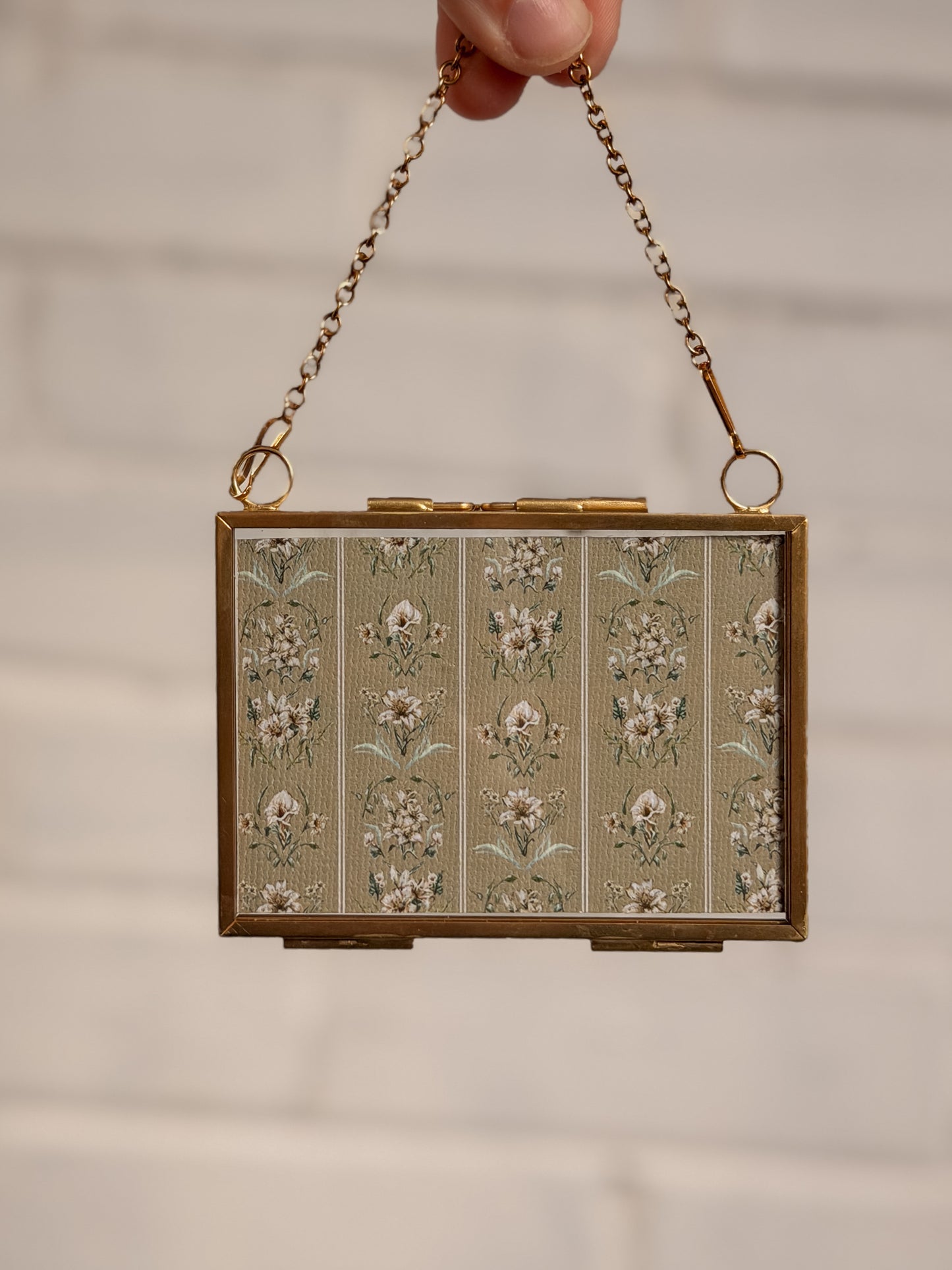 "Lily Flower Stripes" Gold Frame Ornament