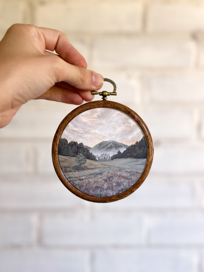 "Dawn" Circle Ornament 