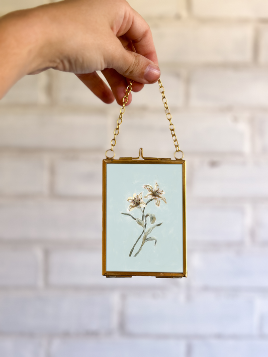 "Lily Flower 11" Gold Frame Ornament 