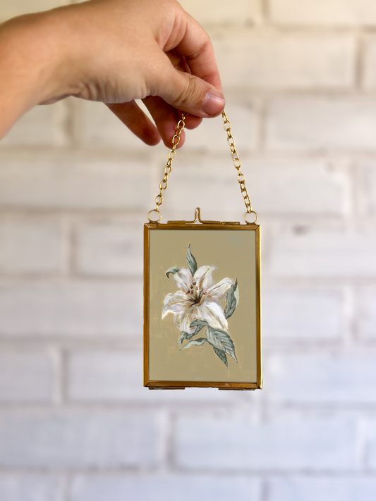 "Lily Flower 3" Gold Frame Ornament 