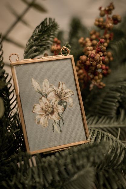 "Lily Flower 7" Gold Frame Ornament 