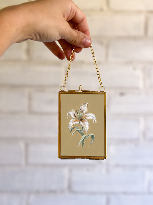 "Lily Flower 8" Gold Frame Ornament 