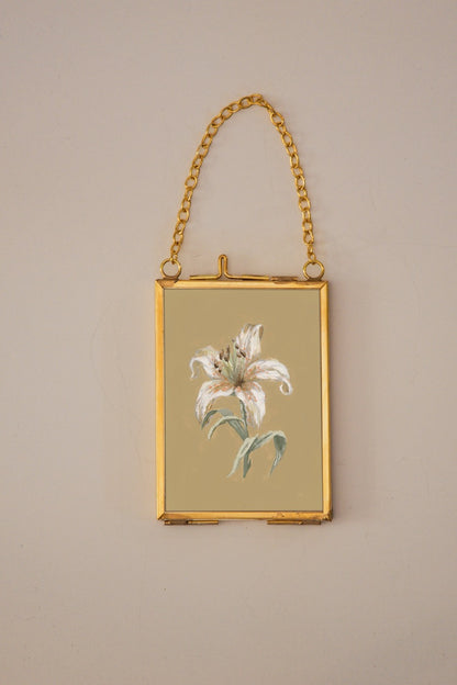 "Lily Flower 8" Gold Frame Ornament 