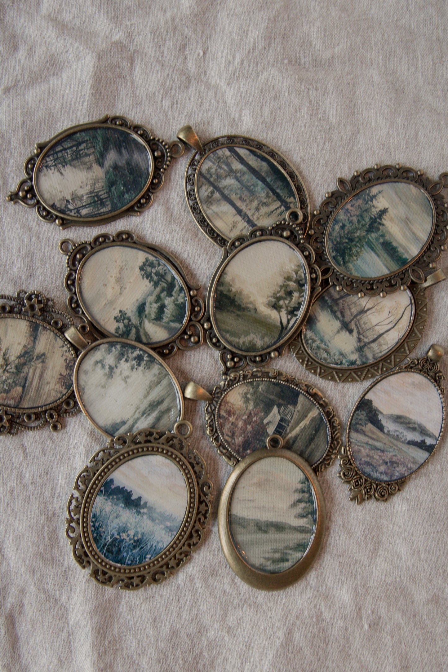 Landscape Antique Style Keychain Sets