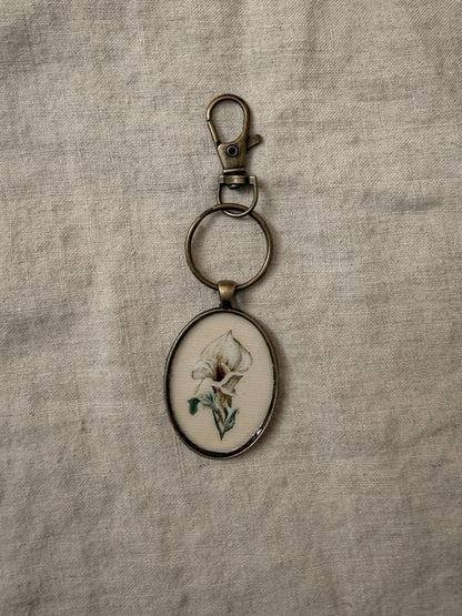 Light Floral Antique Style Keychain Sets