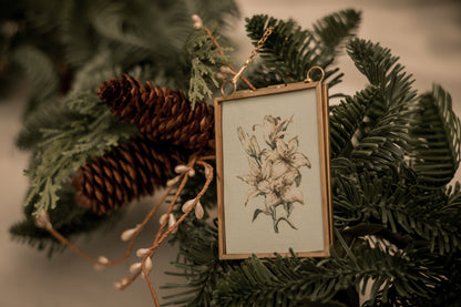 "Lily Flower 6" Gold Frame Ornament 