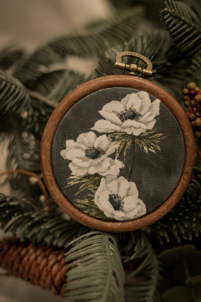 "Wild Flower 3" Circle Ornament 