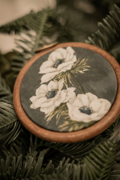 "Wild Flower 3" Circle Ornament 