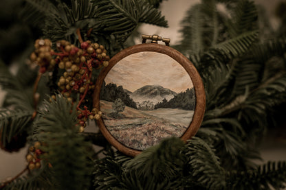 "Dawn" Circle Ornament 