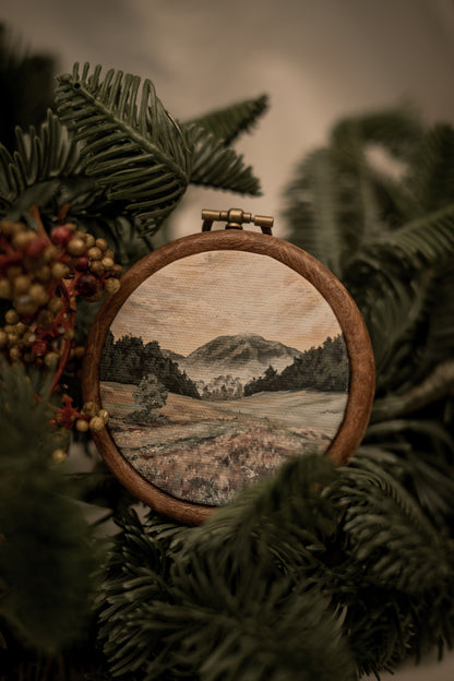 "Dawn" Circle Ornament 