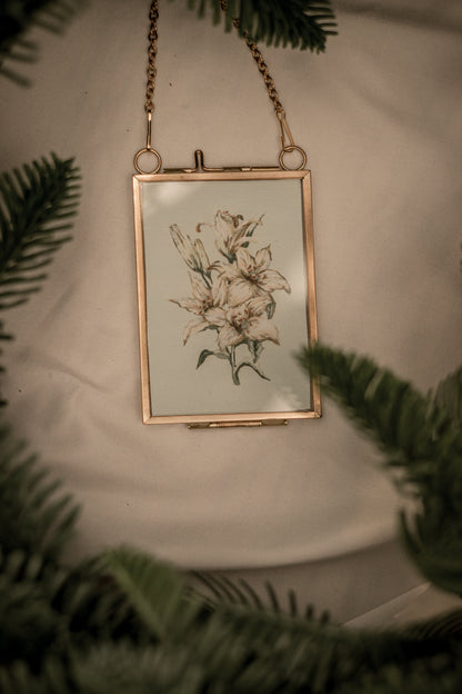 "Lily Flower 6" Gold Frame Ornament 