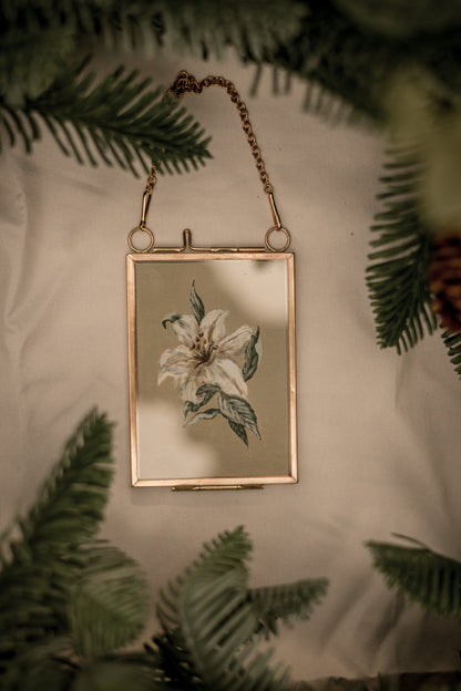 "Lily Flower 3" Gold Frame Ornament 