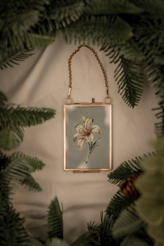 "Lily Flower 1" Gold Frame Ornament 