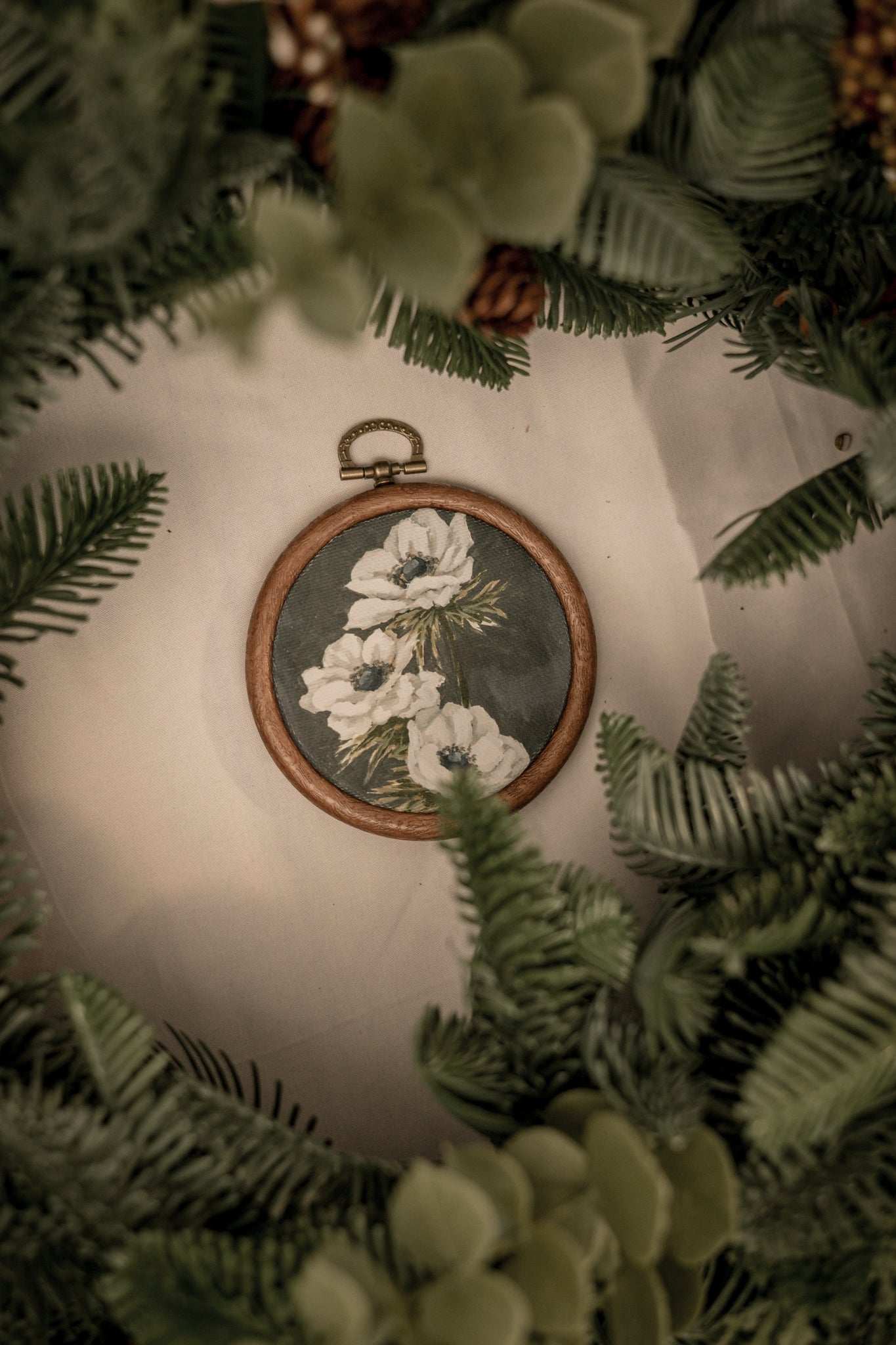 "Wild Flower 3" Circle Ornament 