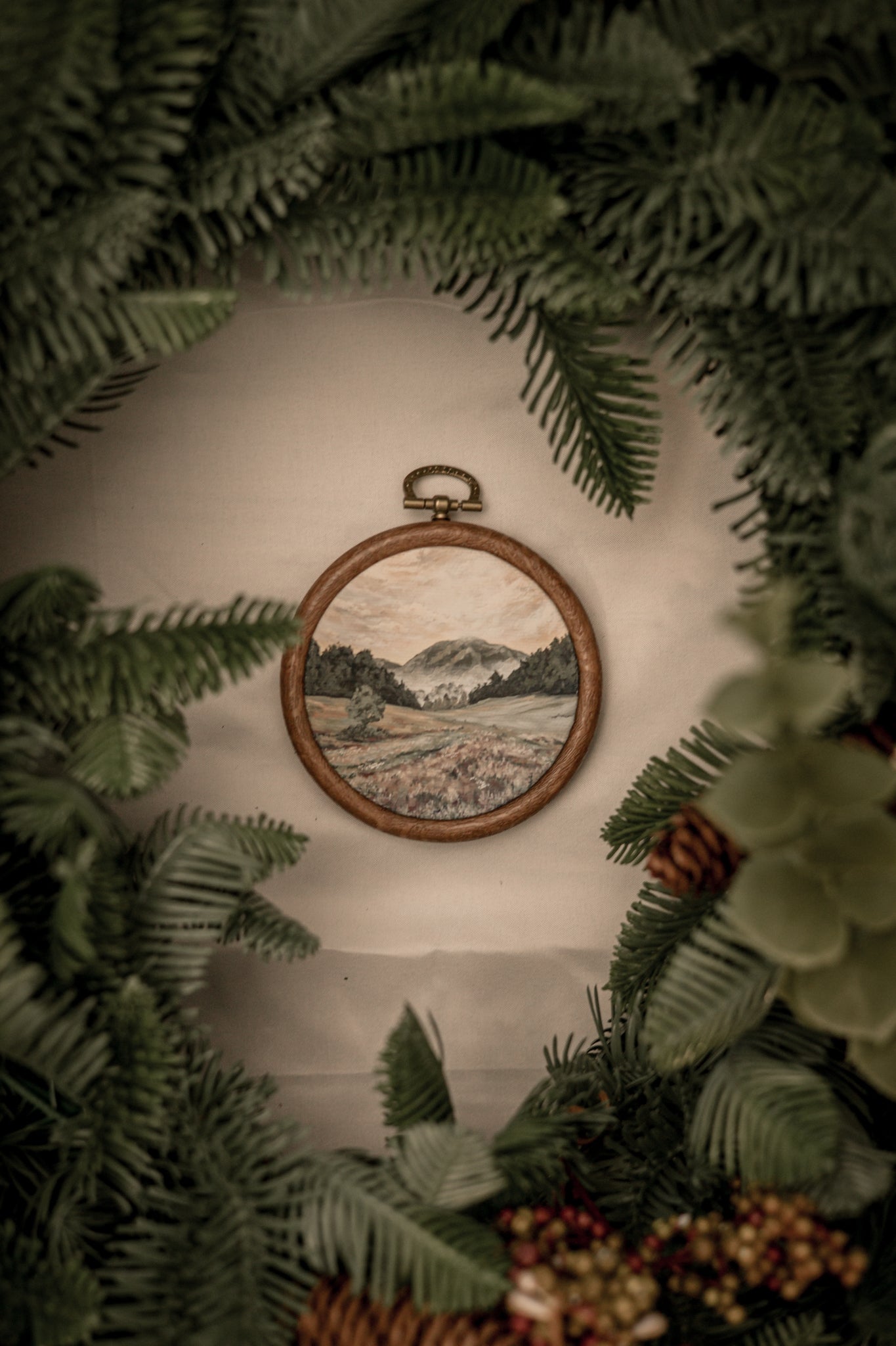 "Dawn" Circle Ornament 