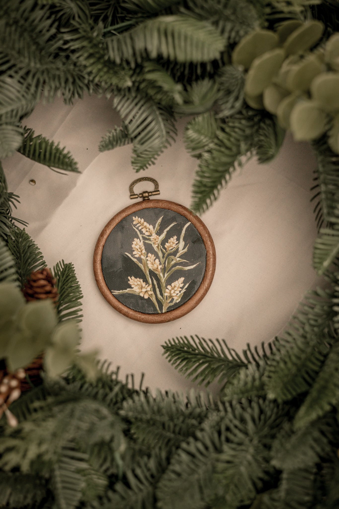 "Wild Flower 5" Circle Ornament 