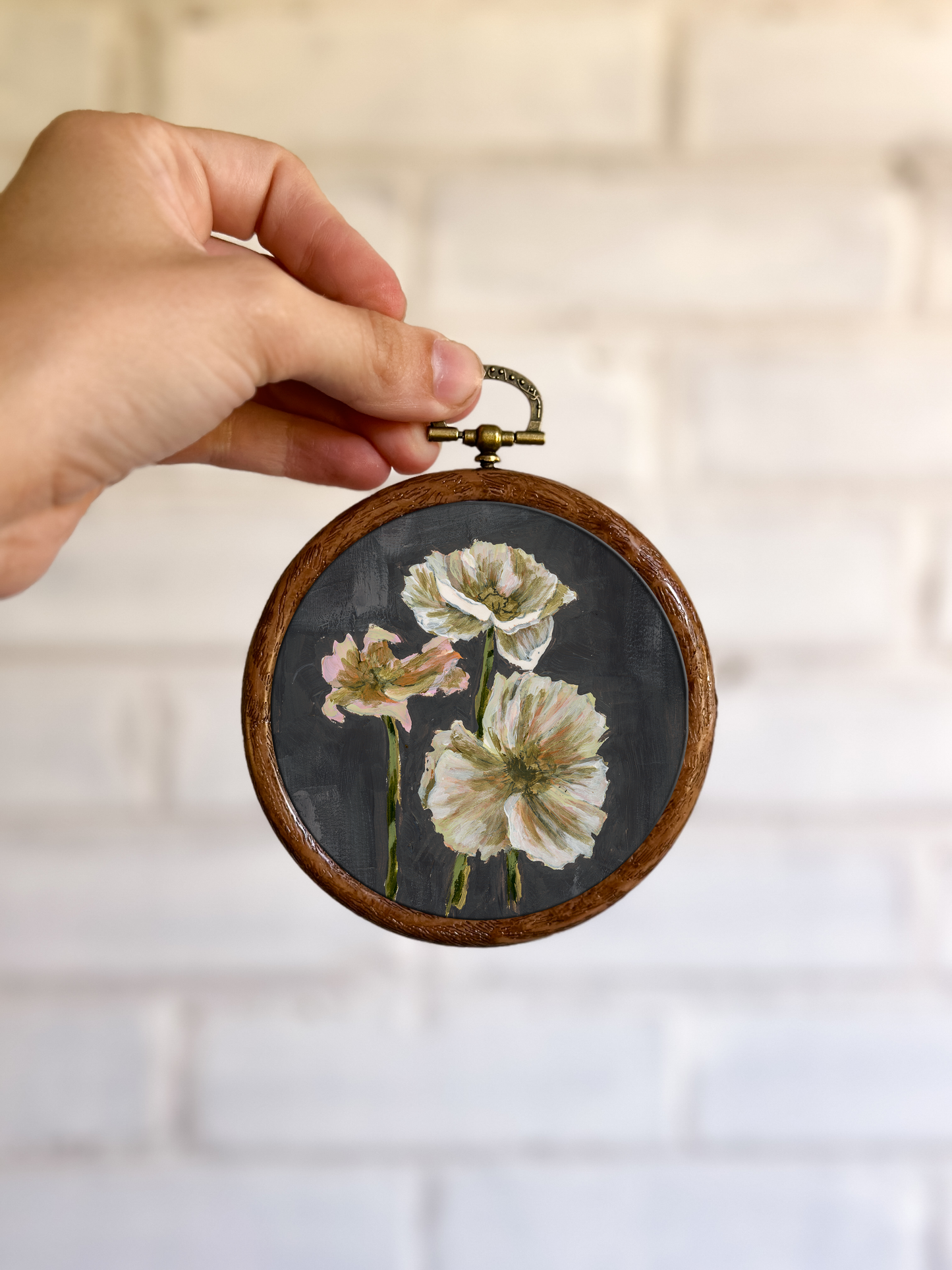 "Wild Flower 1" Circle Ornament 