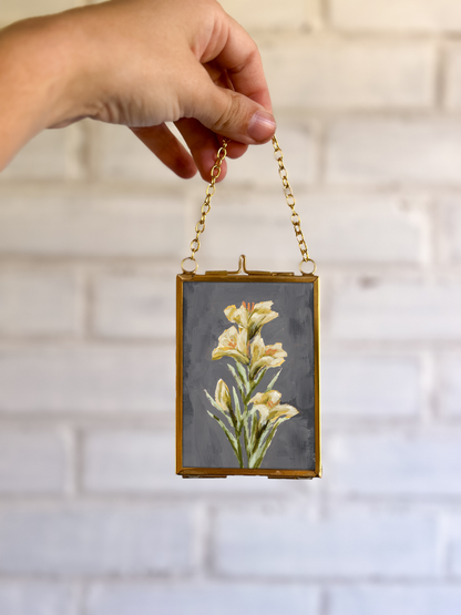 "Wild Flower 4" Gold Frame Ornament
