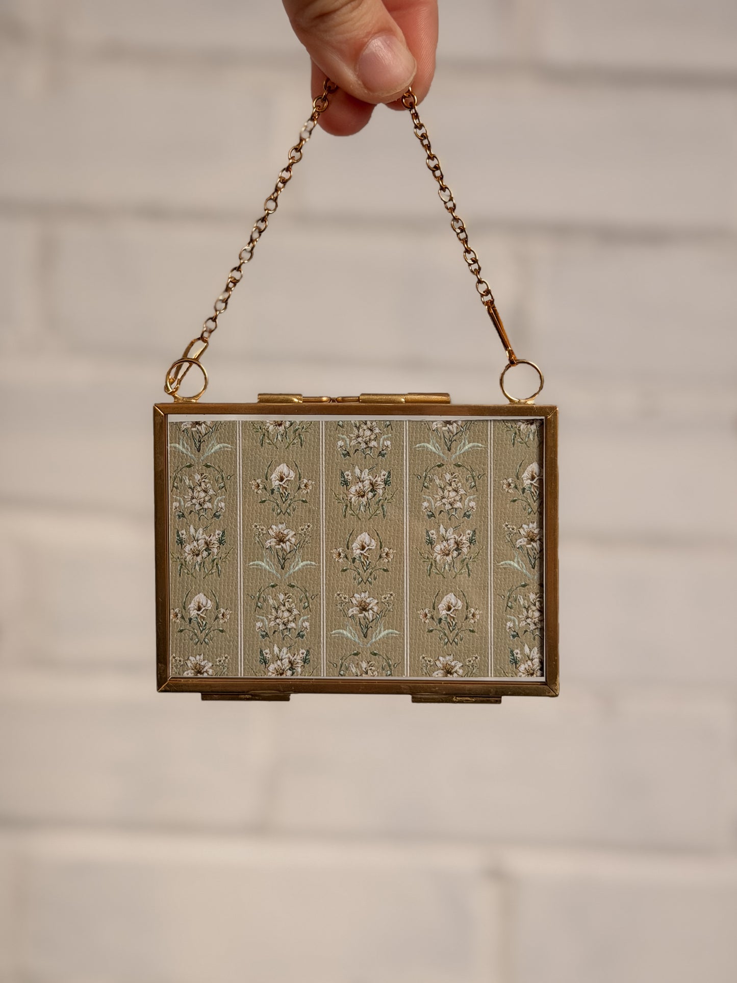 "Lily Flower Stripes" Gold Frame Ornament